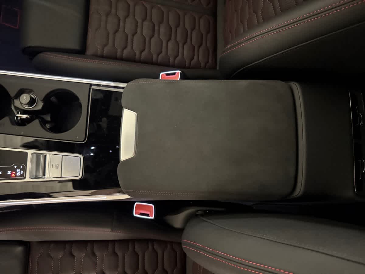 used 2025 Audi RS 6 Avant car, priced at $137,998