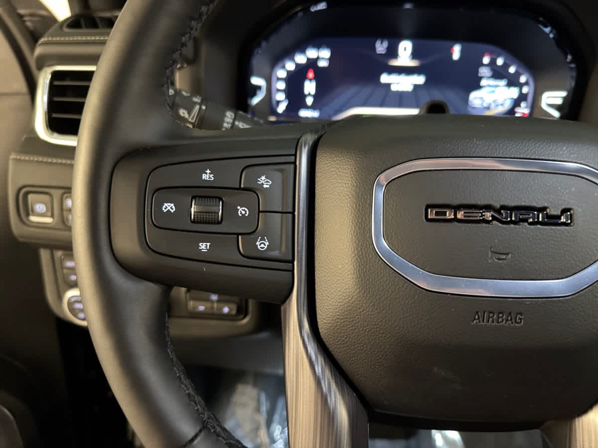 used 2024 GMC Yukon car, priced at $89,998