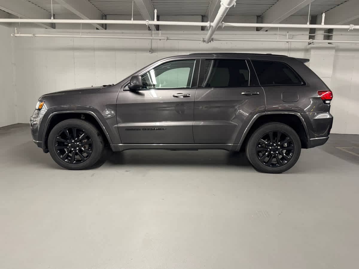 used 2020 Jeep Grand Cherokee car, priced at $26,498