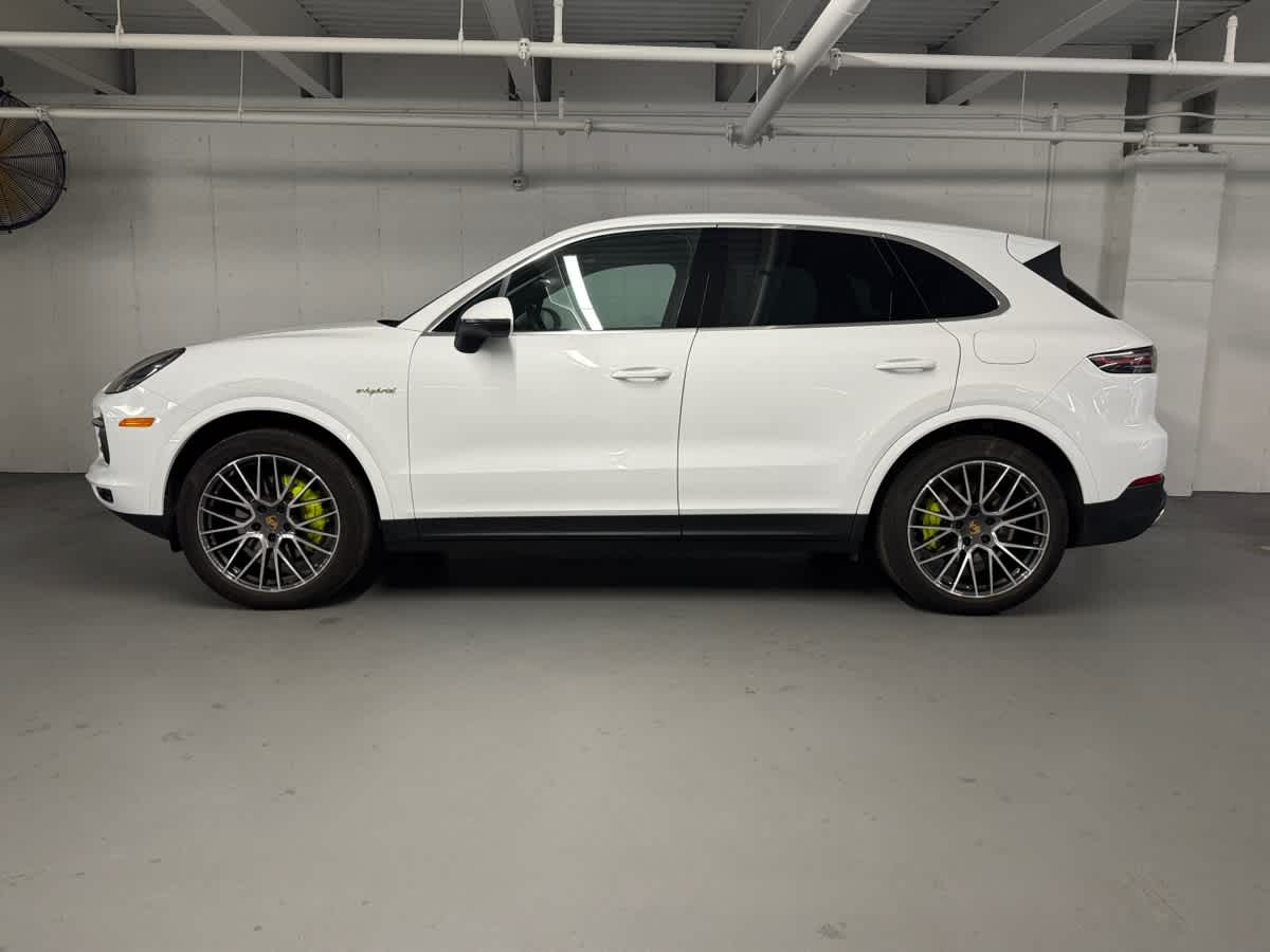 used 2022 Porsche Cayenne car, priced at $62,998