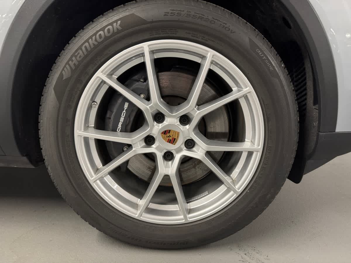 used 2025 Porsche Cayenne car, priced at $84,998