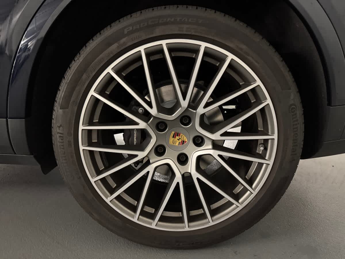 used 2023 Porsche Cayenne Platinum Edition car, priced at $66,998