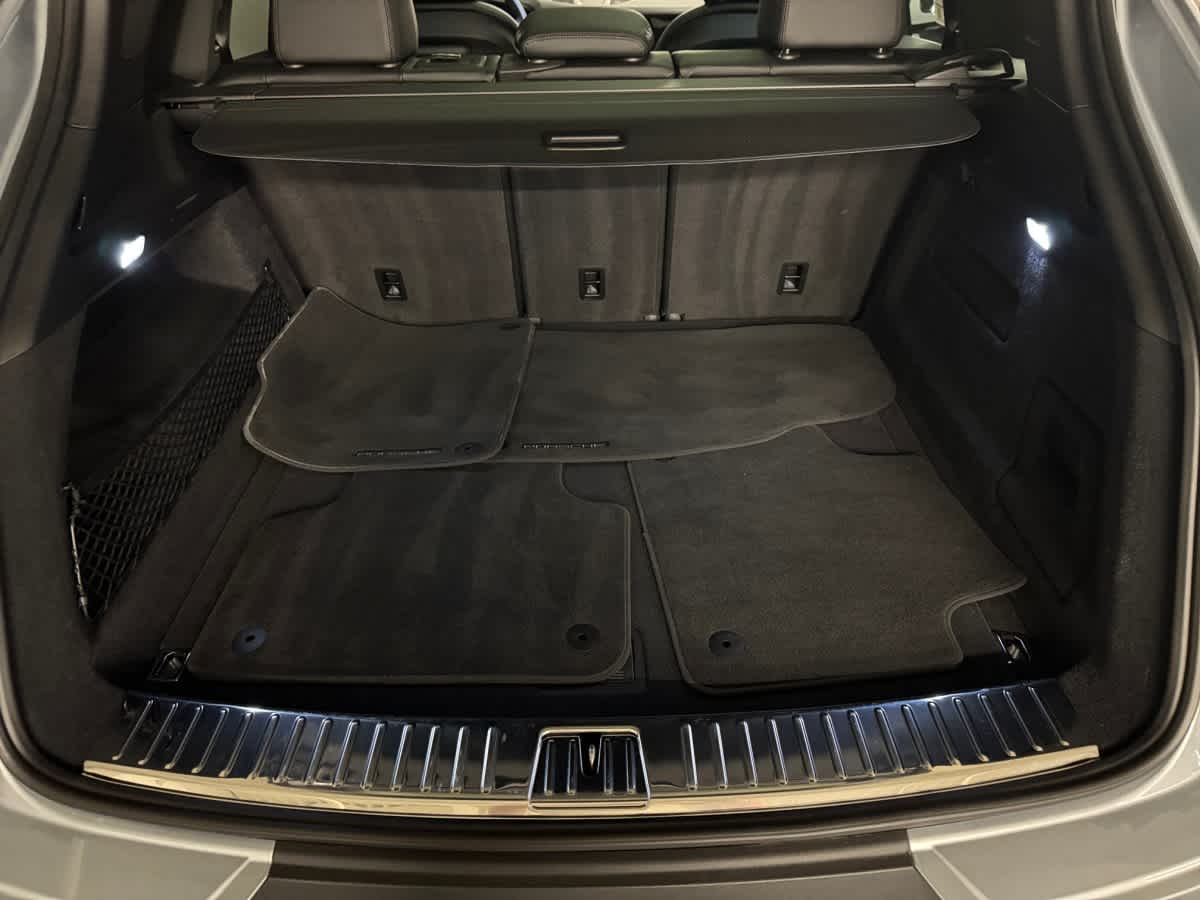 used 2025 Porsche Cayenne car, priced at $79,998
