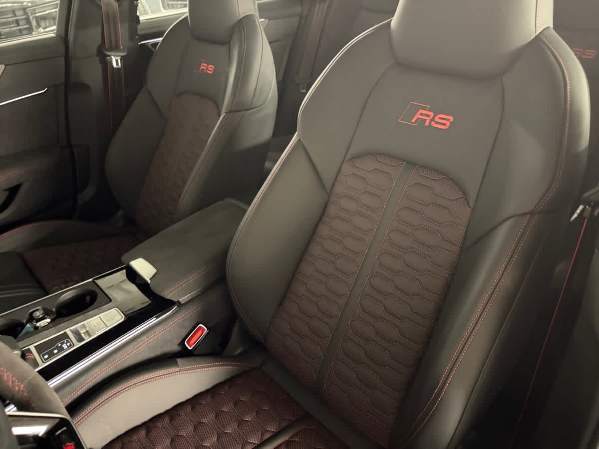 used 2025 Audi RS 6 Avant car, priced at $137,998