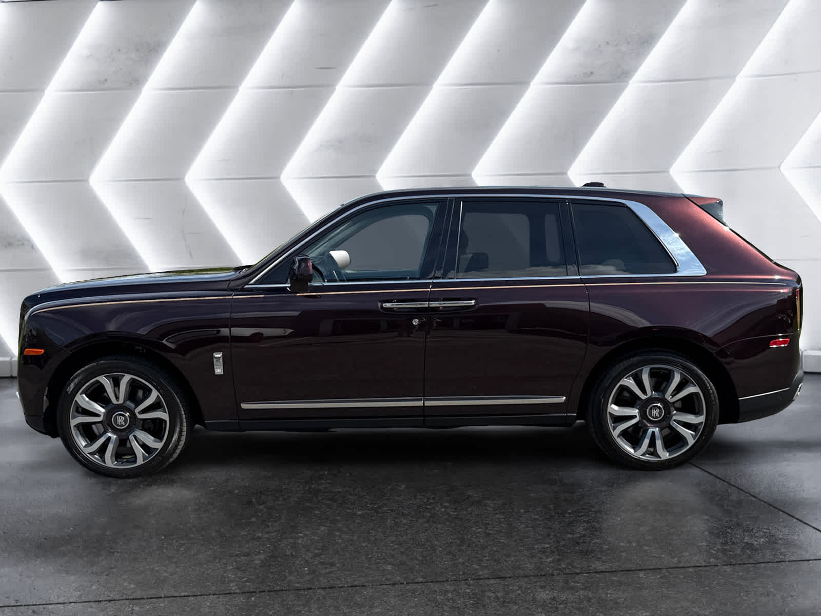 used 2019 Rolls-Royce Cullinan car, priced at $248,998