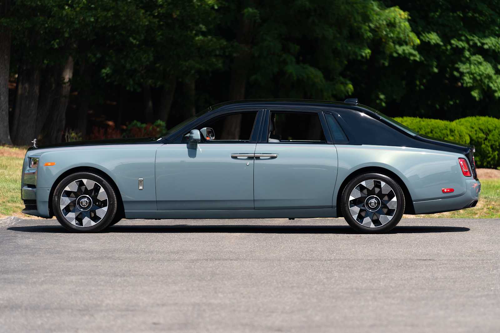 used 2023 Rolls-Royce Phantom car, priced at $448,998