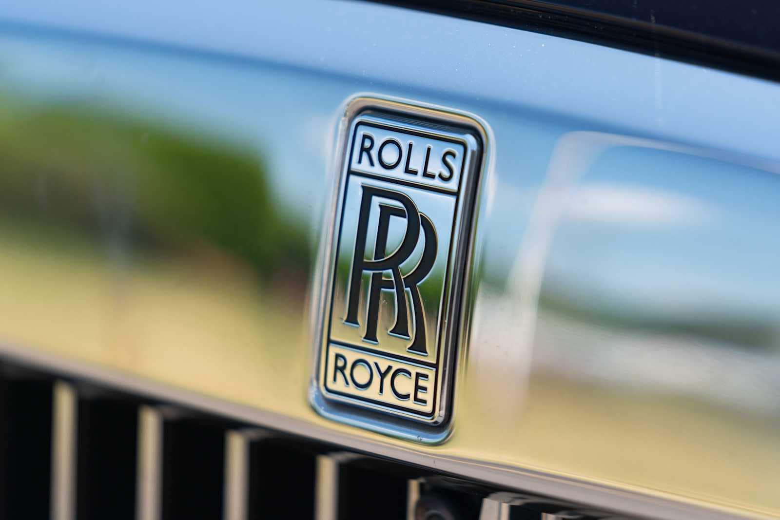 used 2019 Rolls-Royce Cullinan car, priced at $239,998