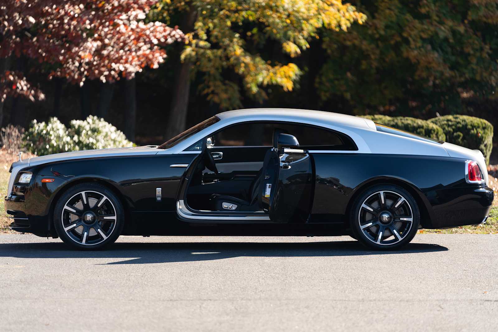 used 2016 Rolls-Royce Wraith car, priced at $162,798