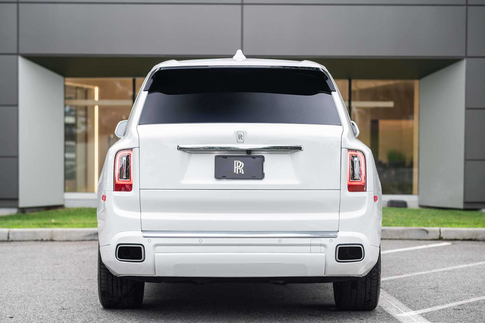 used 2023 Rolls-Royce Cullinan car, priced at $299,998