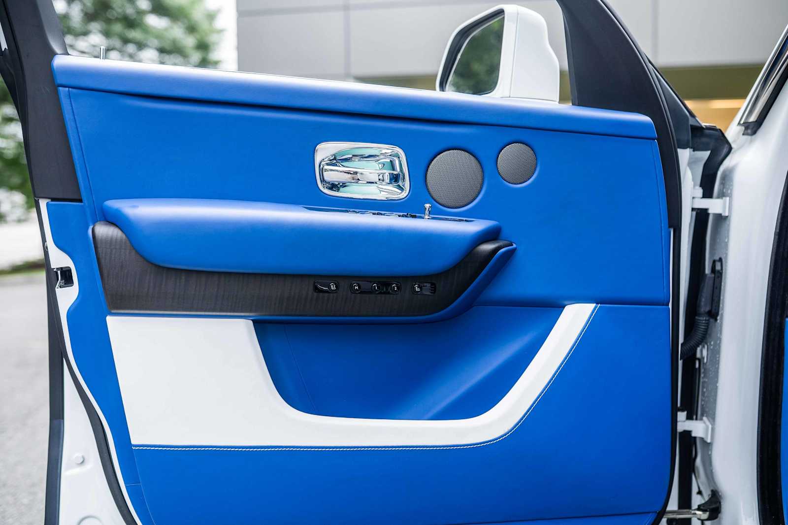 used 2023 Rolls-Royce Cullinan car, priced at $299,998
