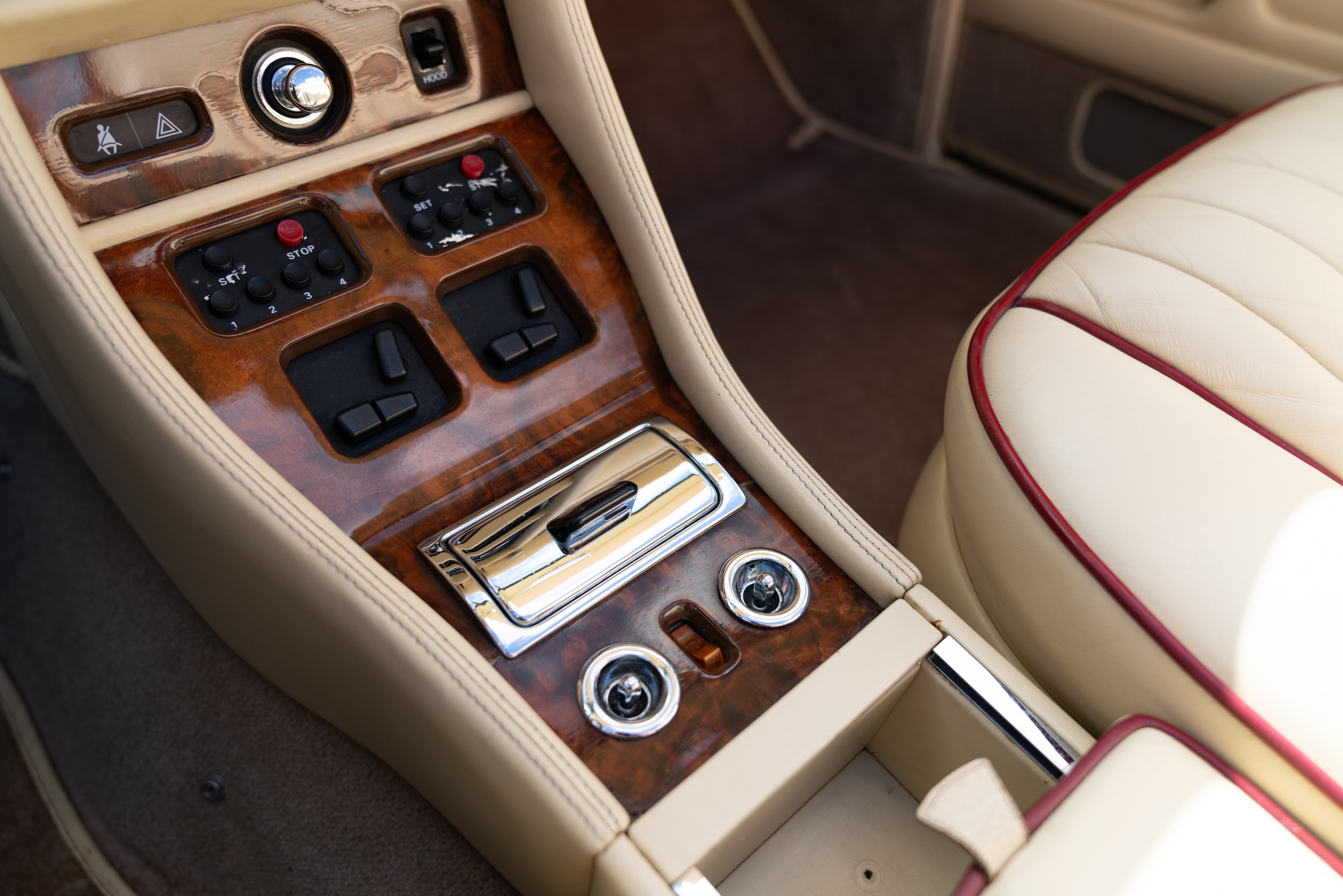 used 1986 Rolls-Royce Corniche II car, priced at $89,998