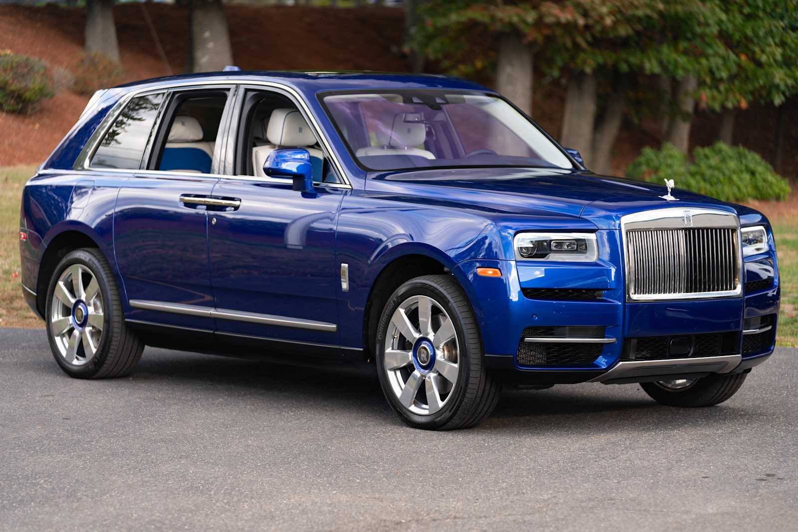 used 2020 Rolls-Royce Cullinan car, priced at $265,798