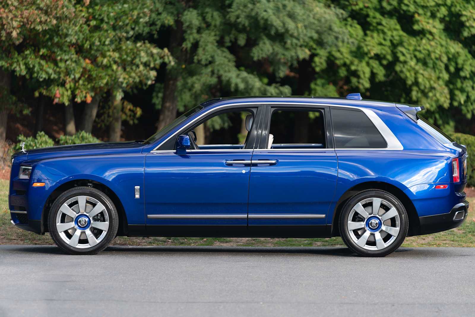 used 2020 Rolls-Royce Cullinan car, priced at $265,798