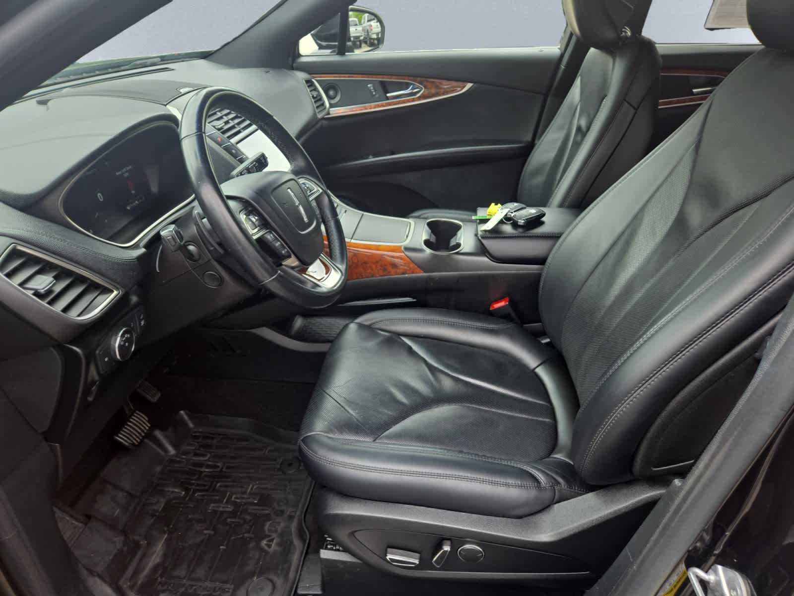 used 2019 Lincoln Nautilus car, priced at $29,998