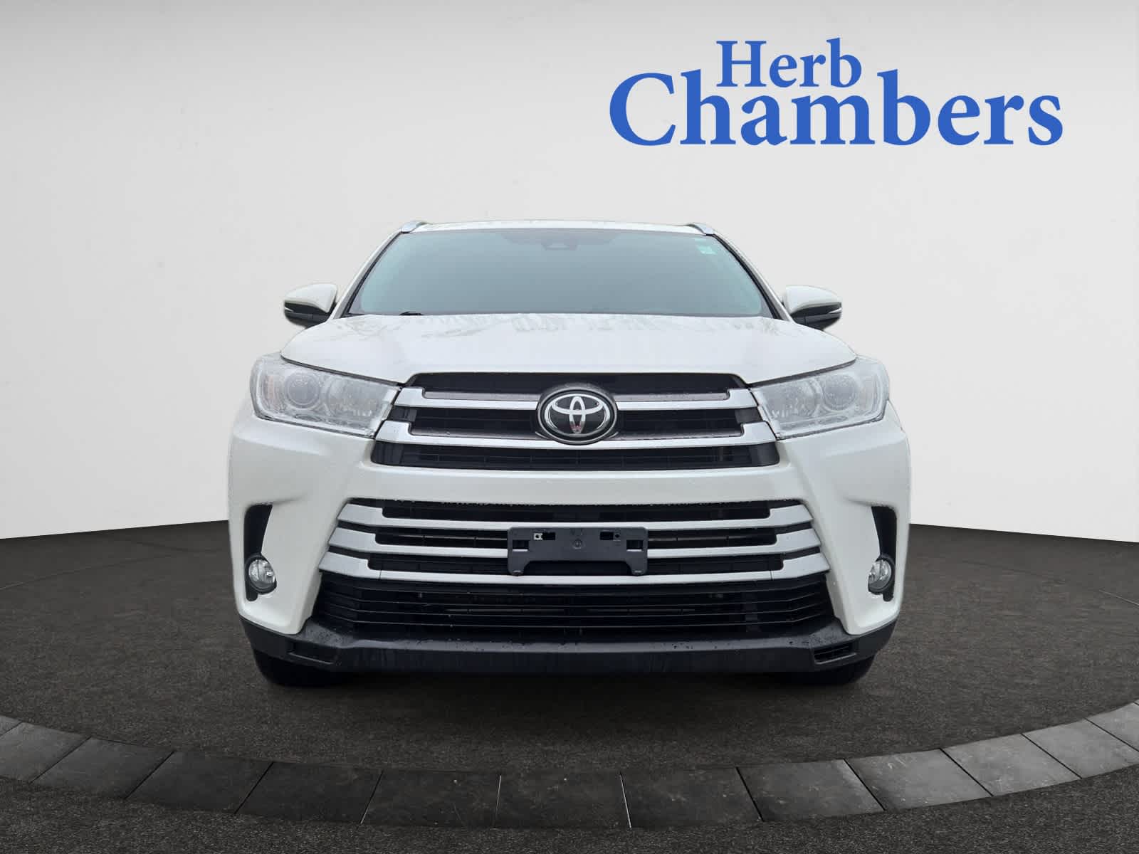 used 2019 Toyota Highlander car, priced at $29,998