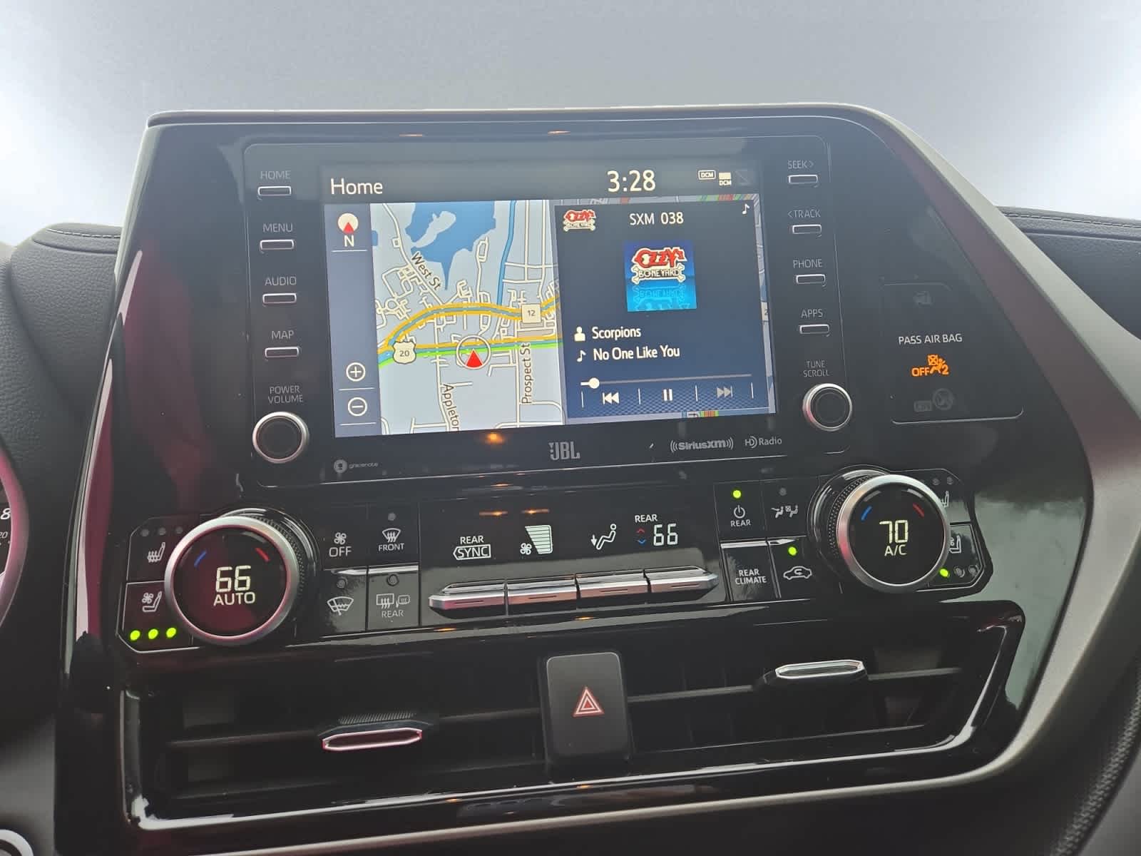 used 2021 Toyota Highlander car, priced at $38,998
