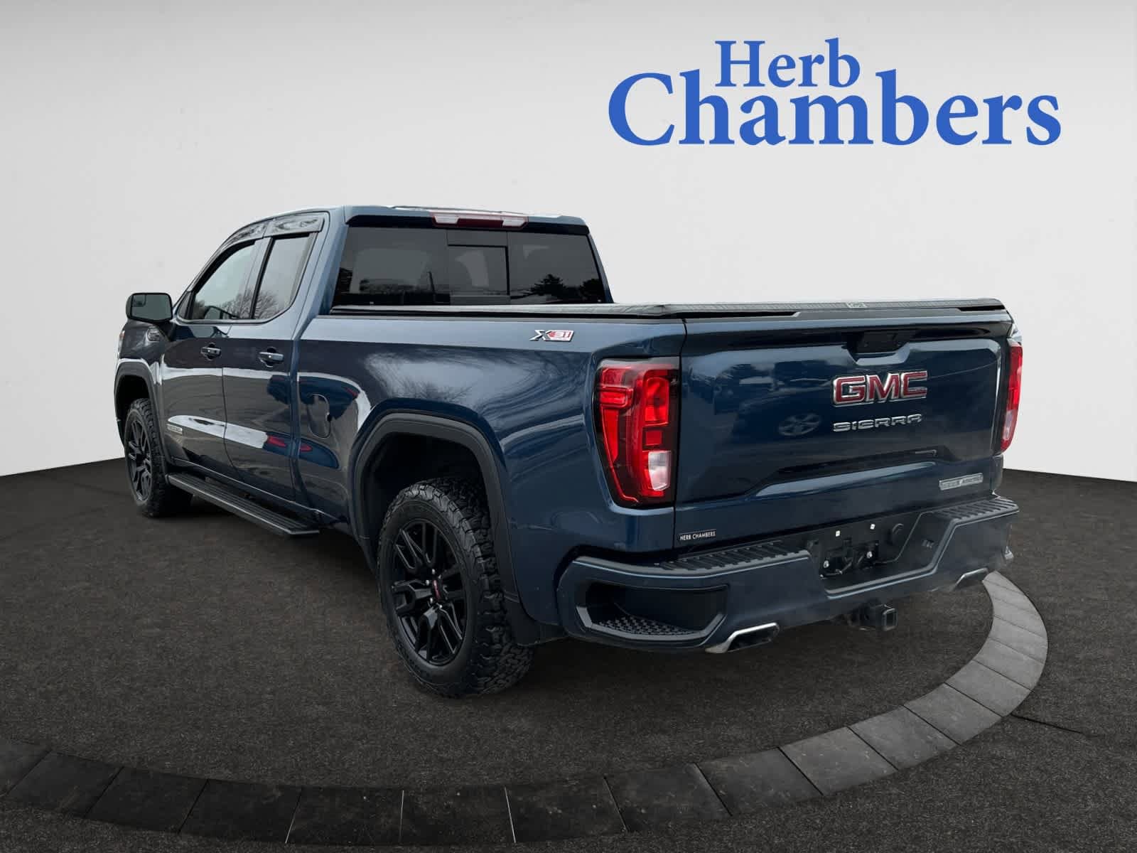 used 2019 GMC Sierra 1500 car, priced at $35,998