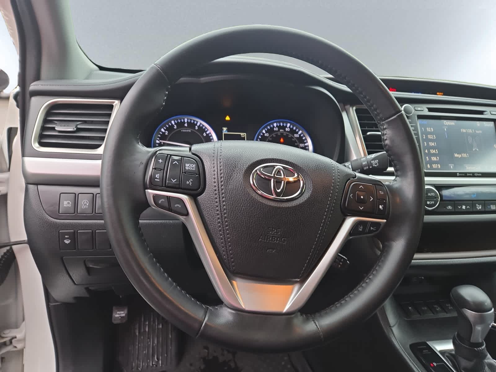 used 2019 Toyota Highlander car, priced at $29,998