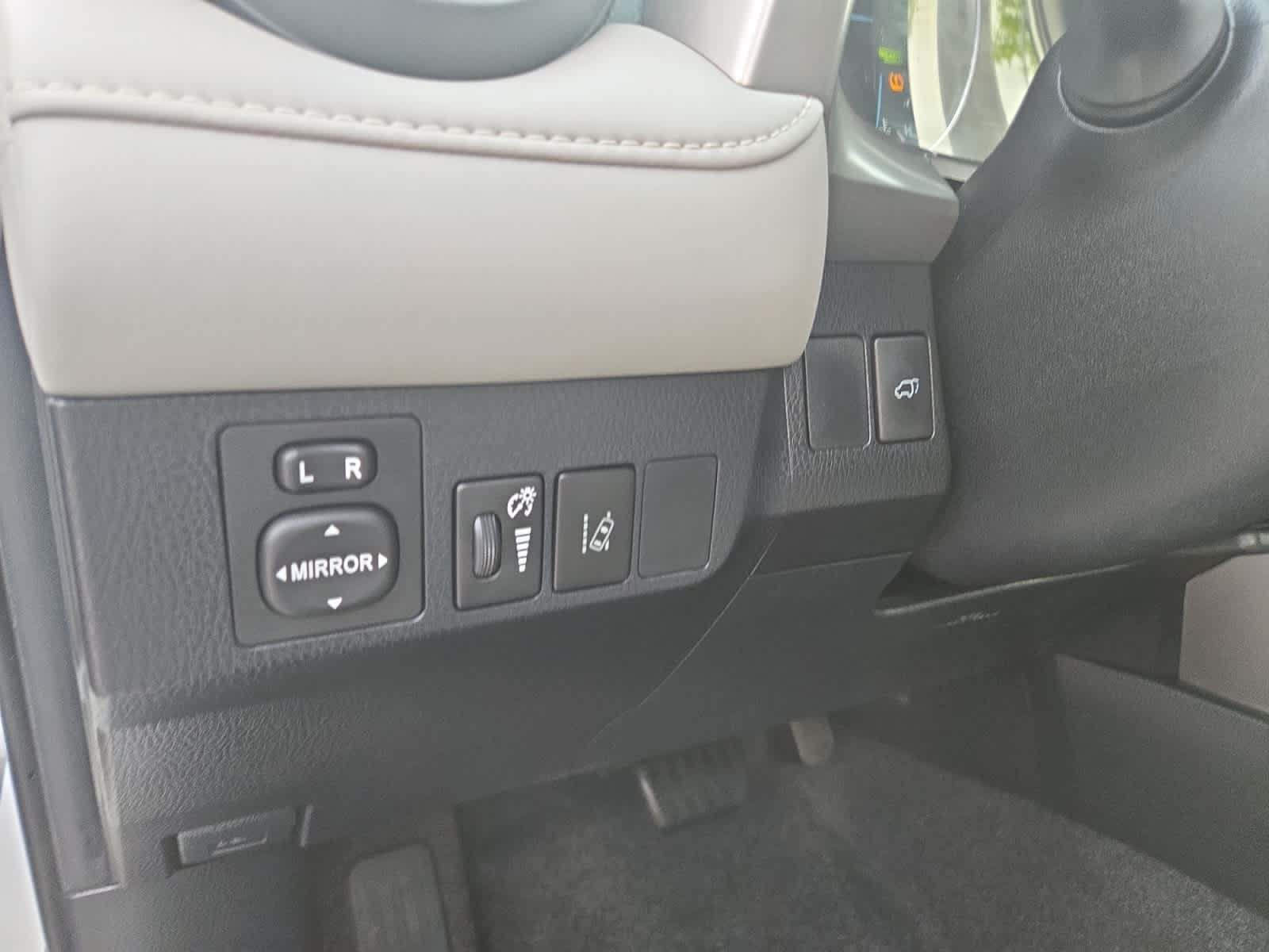 used 2016 Toyota RAV4 Hybrid car, priced at $23,998