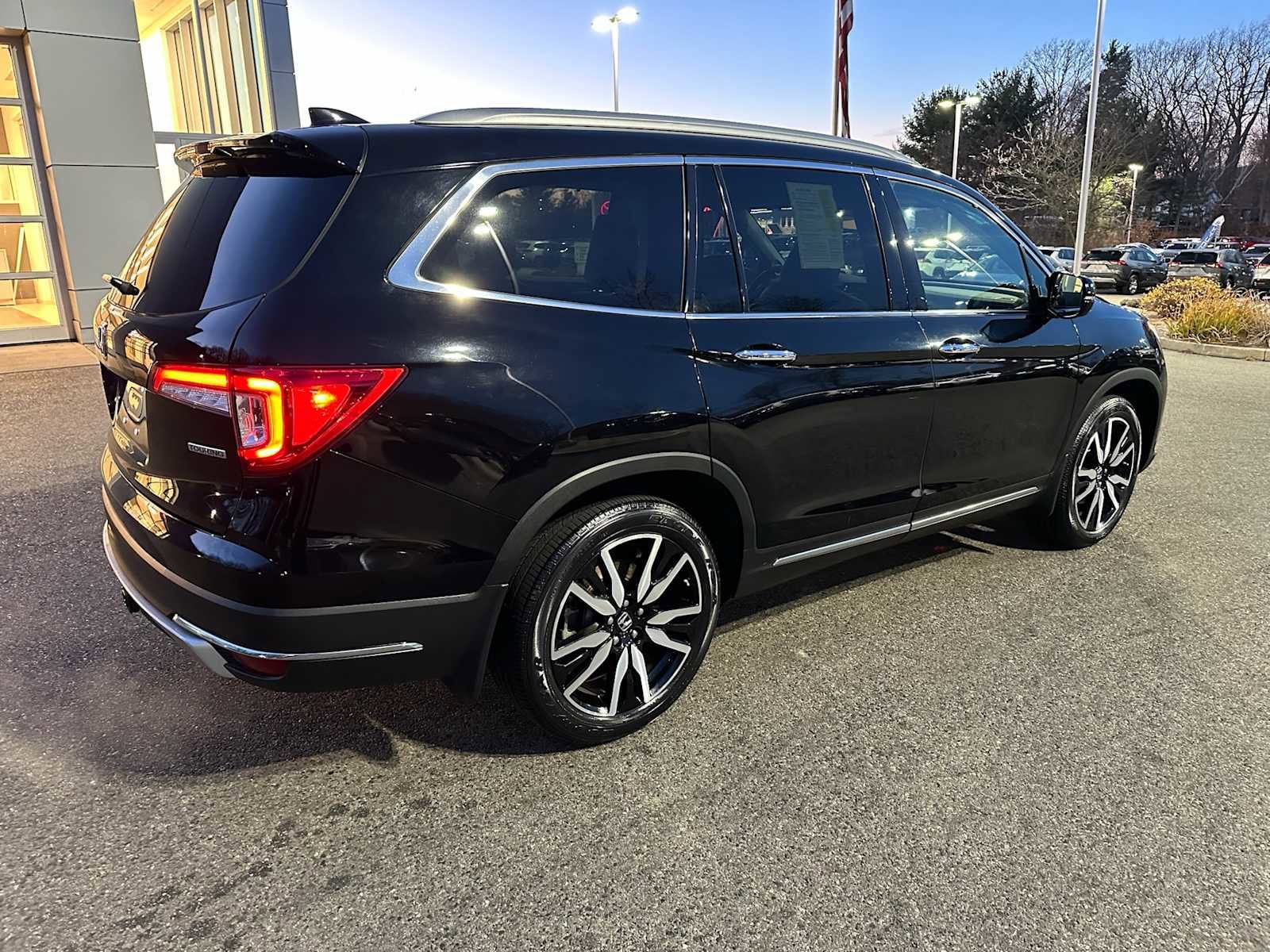 used 2021 Honda Pilot car, priced at $37,998