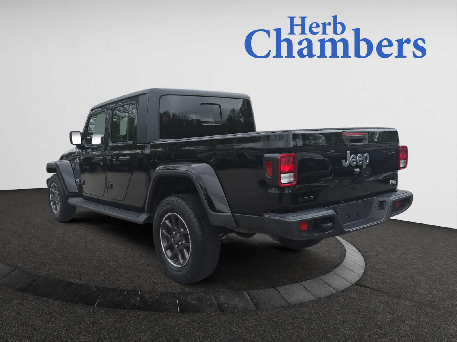 used 2021 Jeep Gladiator car, priced at $33,998