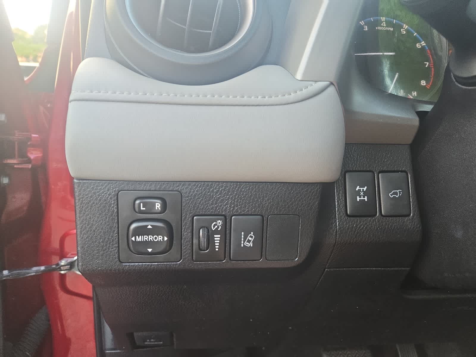 used 2018 Toyota RAV4 car, priced at $22,998