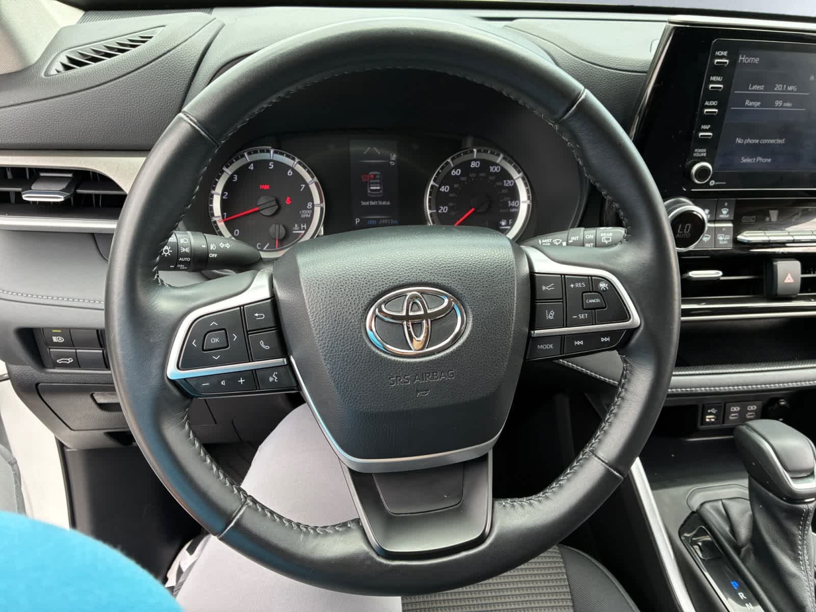 used 2022 Toyota Highlander car, priced at $36,998