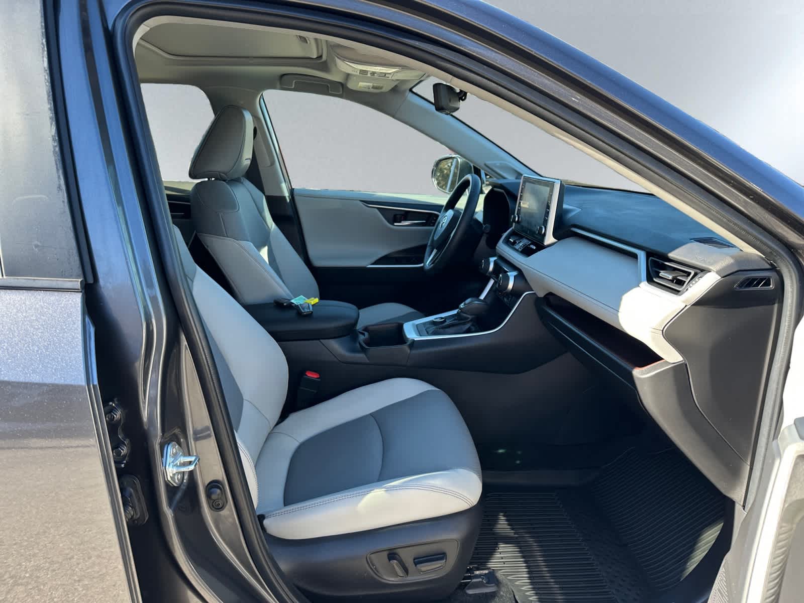 used 2022 Toyota RAV4 car, priced at $43,998
