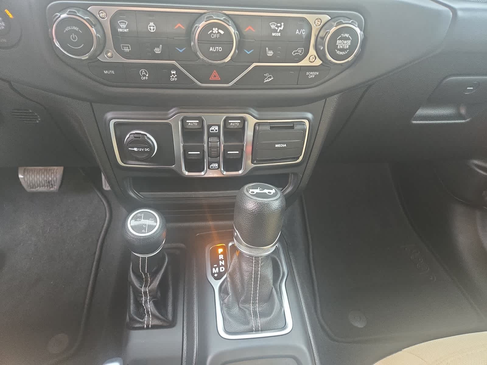 used 2019 Jeep Wrangler Unlimited car, priced at $32,998