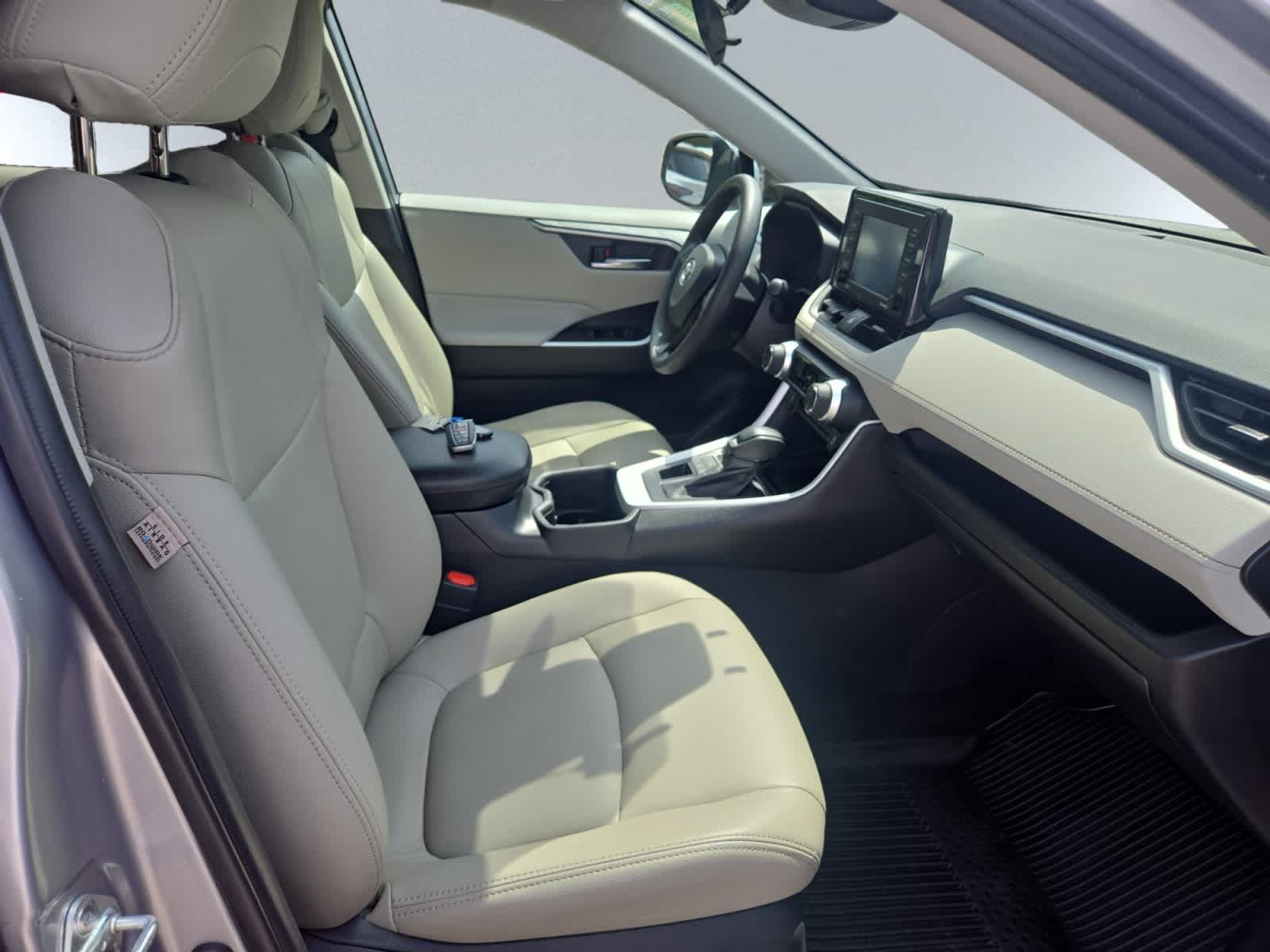 used 2022 Toyota RAV4 car, priced at $33,998