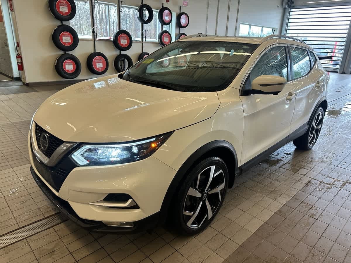 used 2021 Nissan Rogue Sport car, priced at $27,998