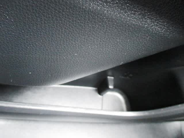 used 2021 Toyota Highlander car, priced at $38,998