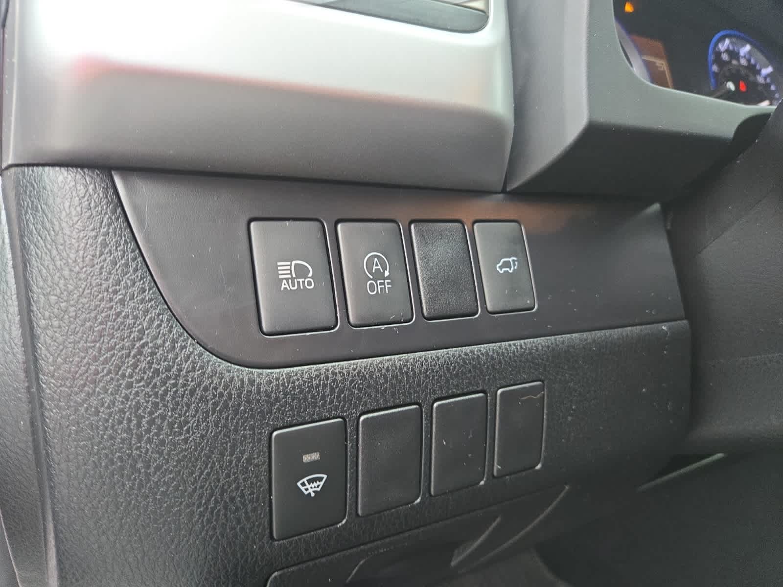 used 2019 Toyota Highlander car, priced at $29,998
