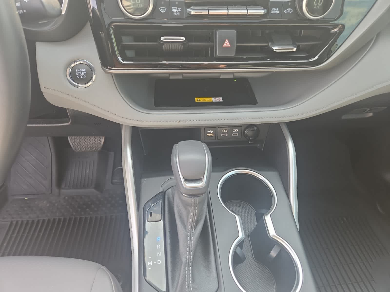 used 2023 Toyota Highlander car, priced at $39,998