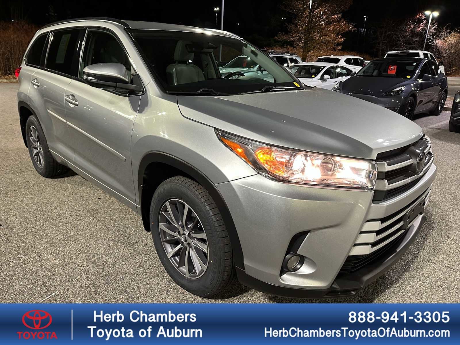 used 2017 Toyota Highlander car, priced at $27,998