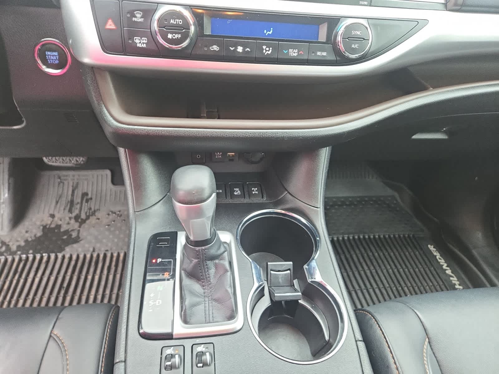 used 2019 Toyota Highlander car, priced at $29,998