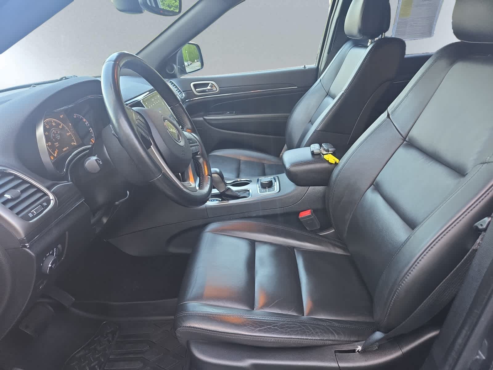 used 2021 Jeep Grand Cherokee car, priced at $38,998
