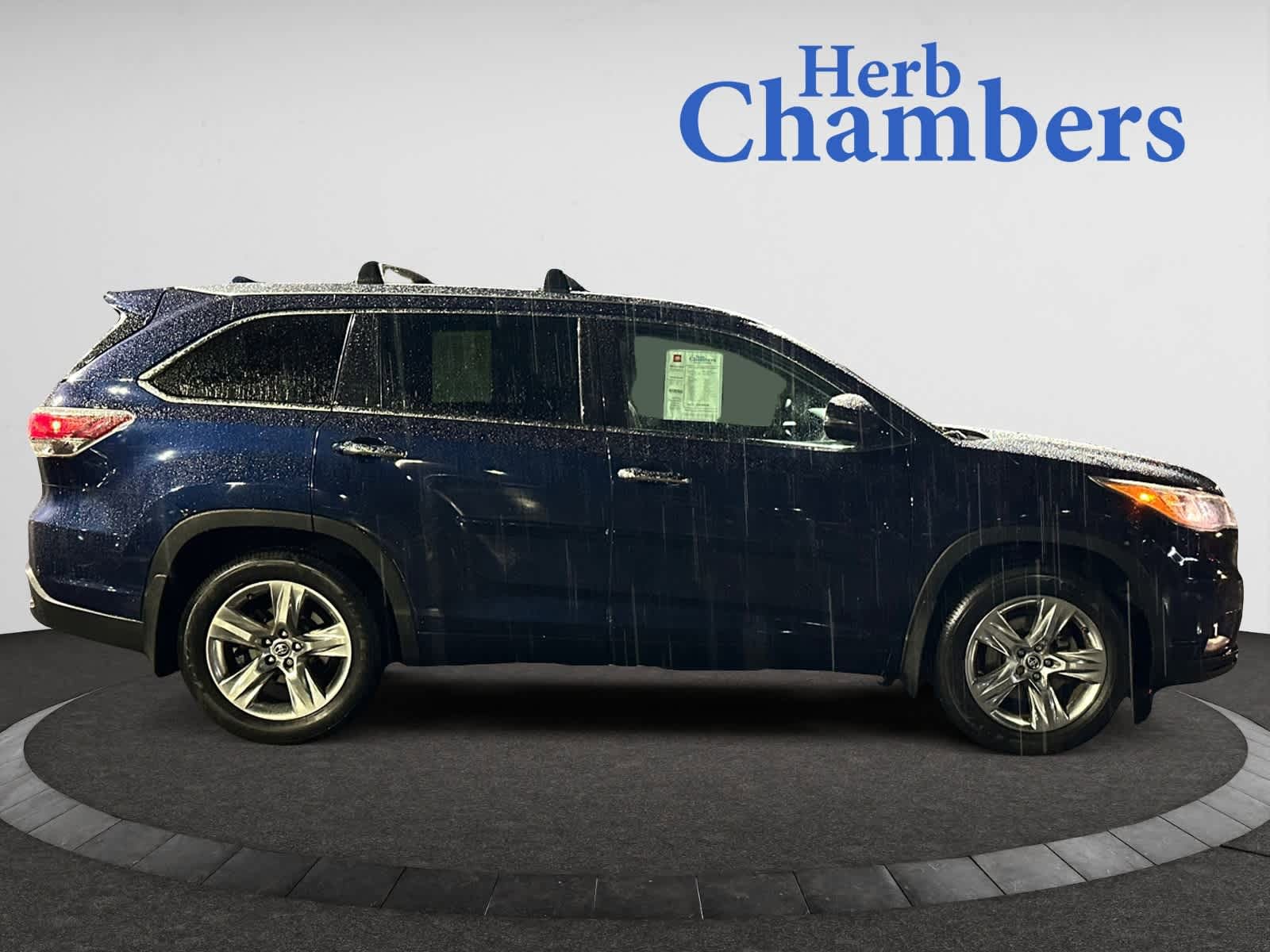 used 2016 Toyota Highlander car, priced at $33,998