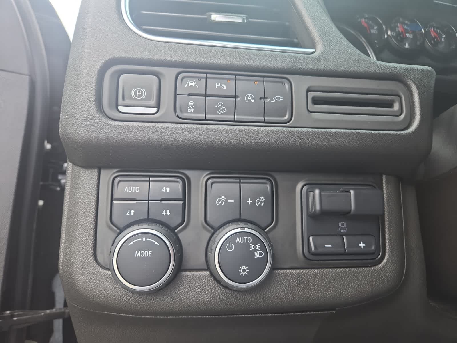 used 2021 Chevrolet Tahoe car, priced at $59,998