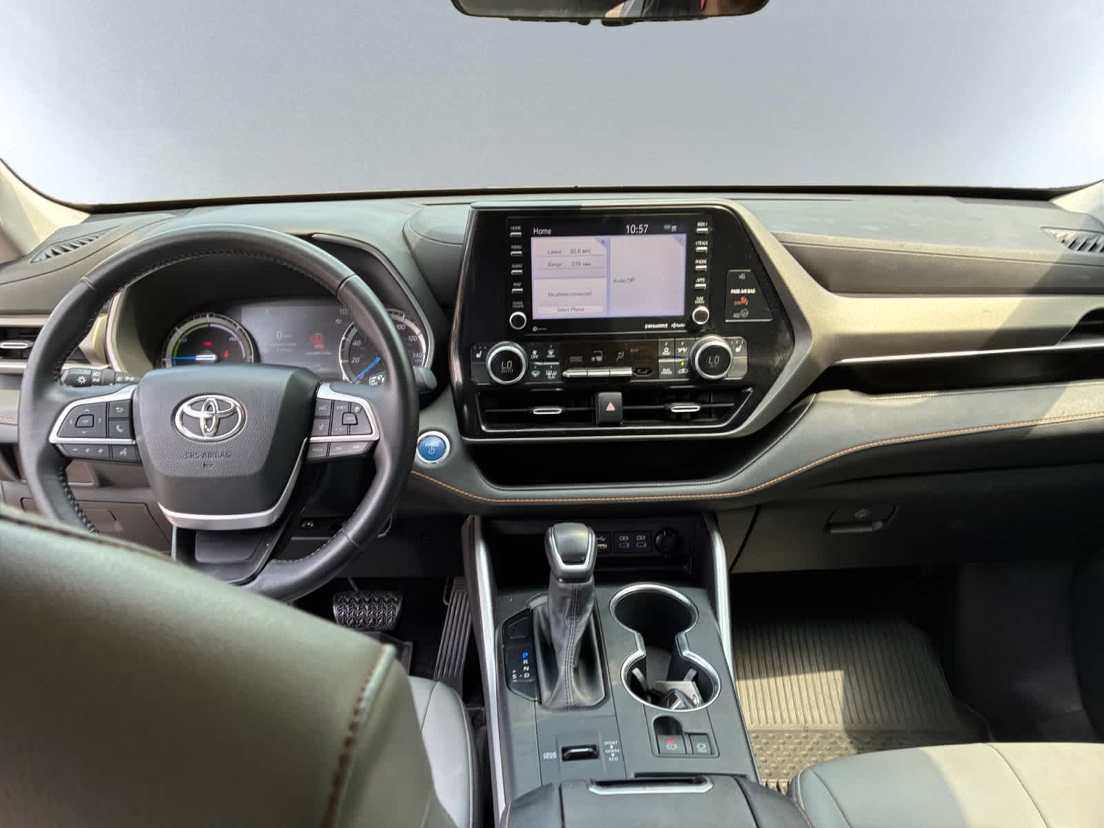 used 2022 Toyota Highlander car, priced at $39,998
