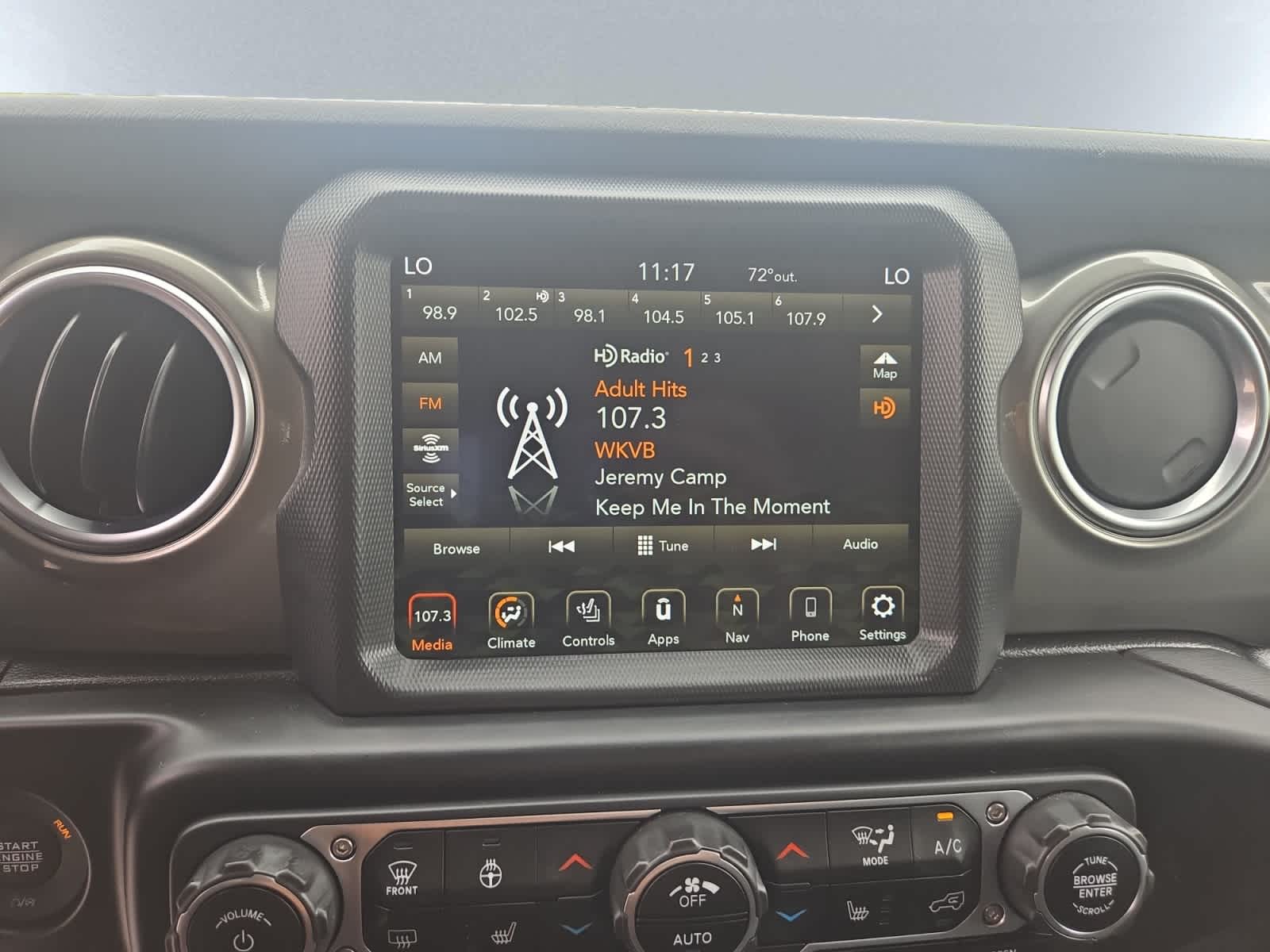 used 2021 Jeep Gladiator car, priced at $33,998