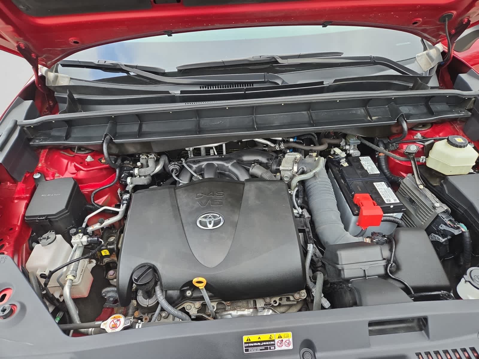 used 2021 Toyota Highlander car, priced at $36,998