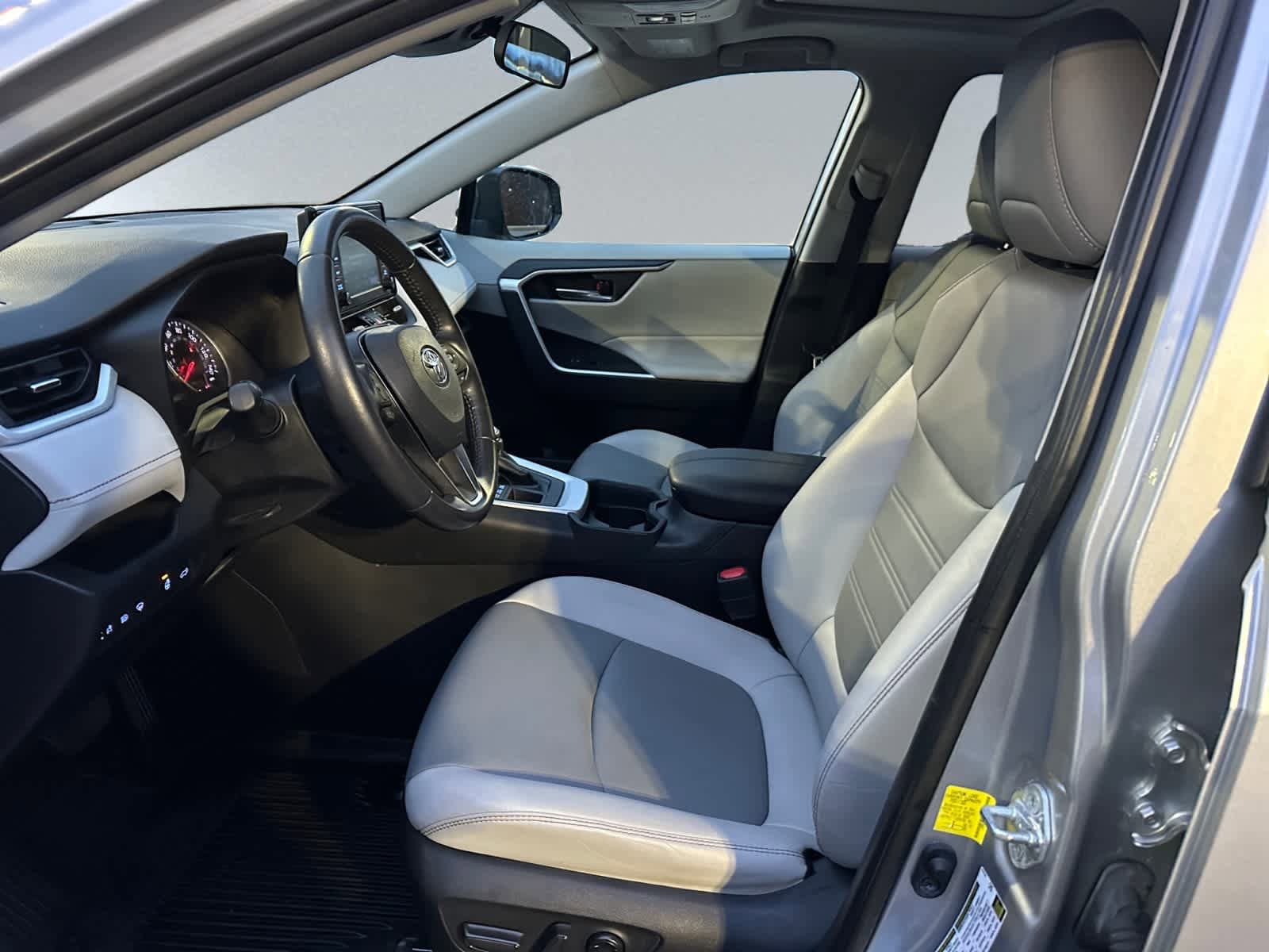 used 2019 Toyota RAV4 car, priced at $32,998