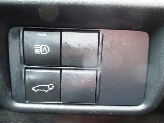 used 2021 Toyota Highlander car, priced at $38,998