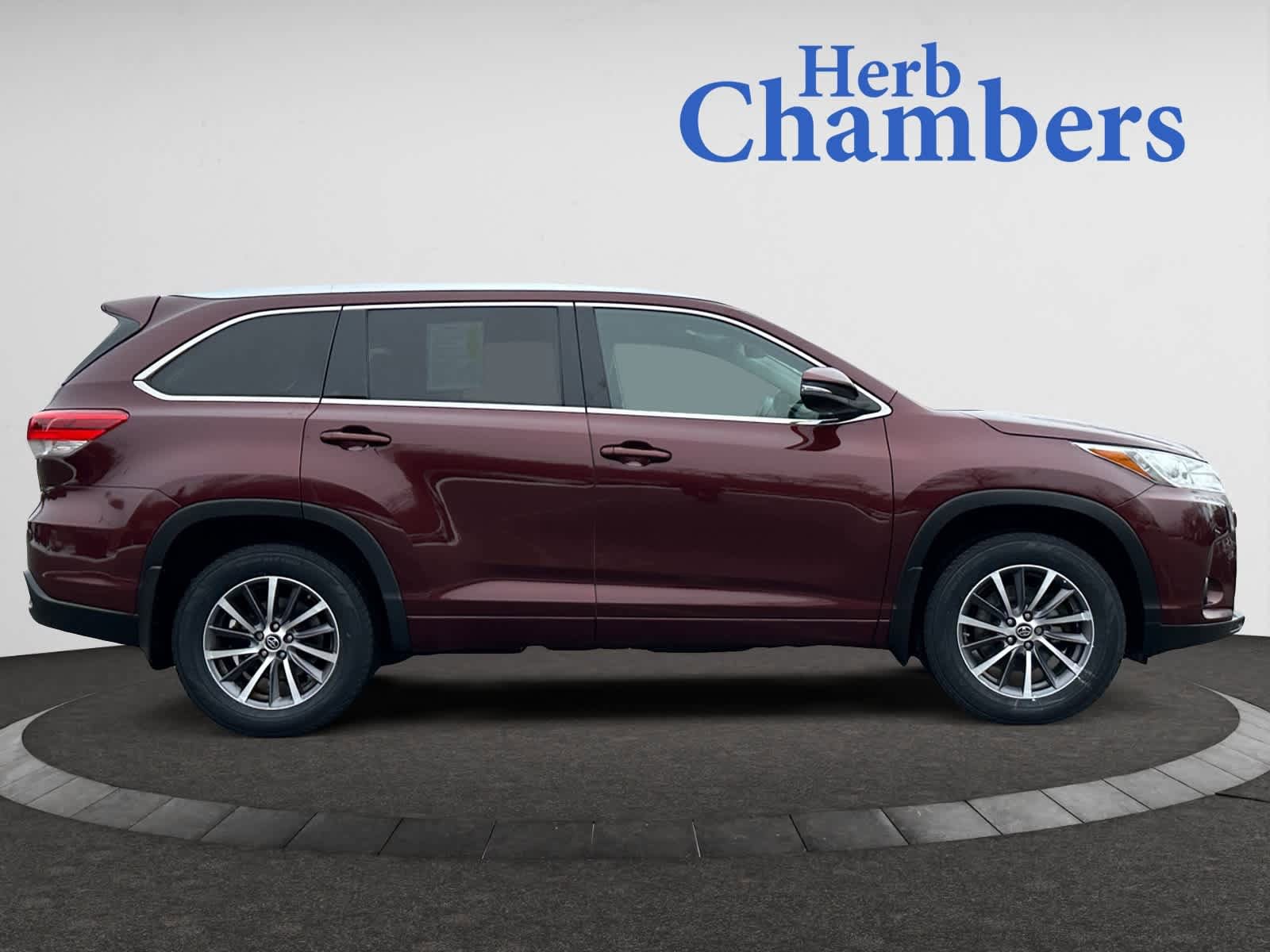 used 2018 Toyota Highlander car, priced at $26,998