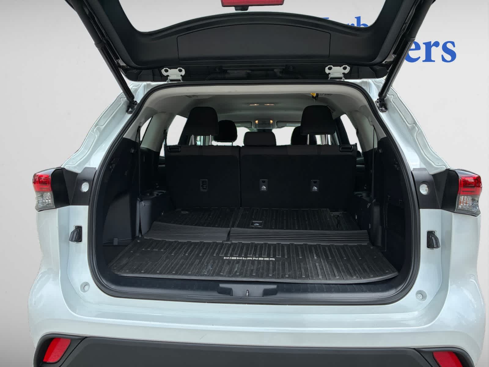used 2022 Toyota Highlander car, priced at $36,998