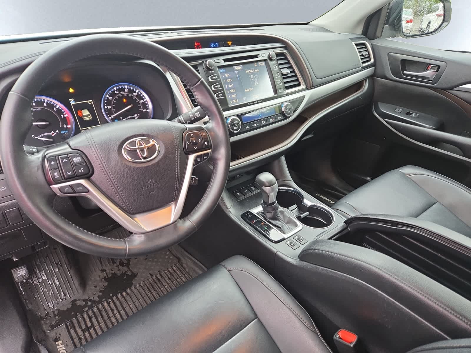 used 2019 Toyota Highlander car, priced at $29,998