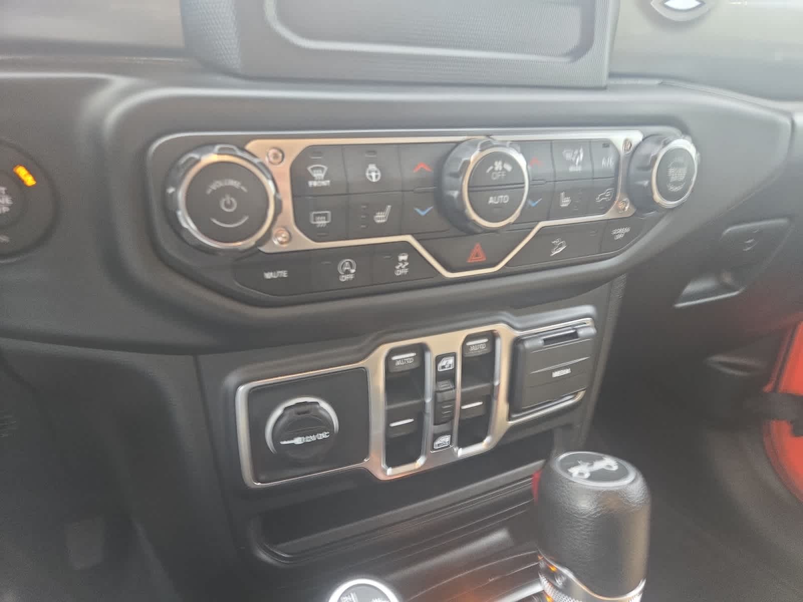 used 2019 Jeep Wrangler Unlimited car, priced at $32,998