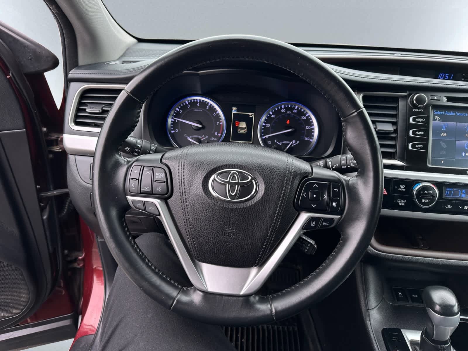 used 2018 Toyota Highlander car, priced at $26,998