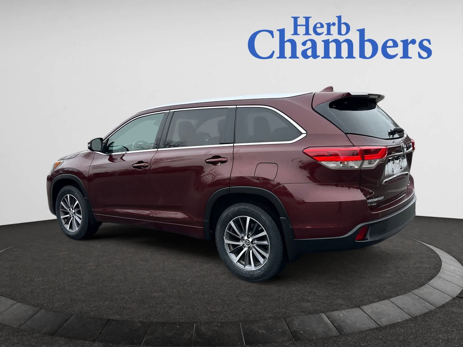 used 2018 Toyota Highlander car, priced at $26,998